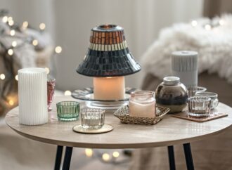 Benefits of Flameless Candles for Home Decor